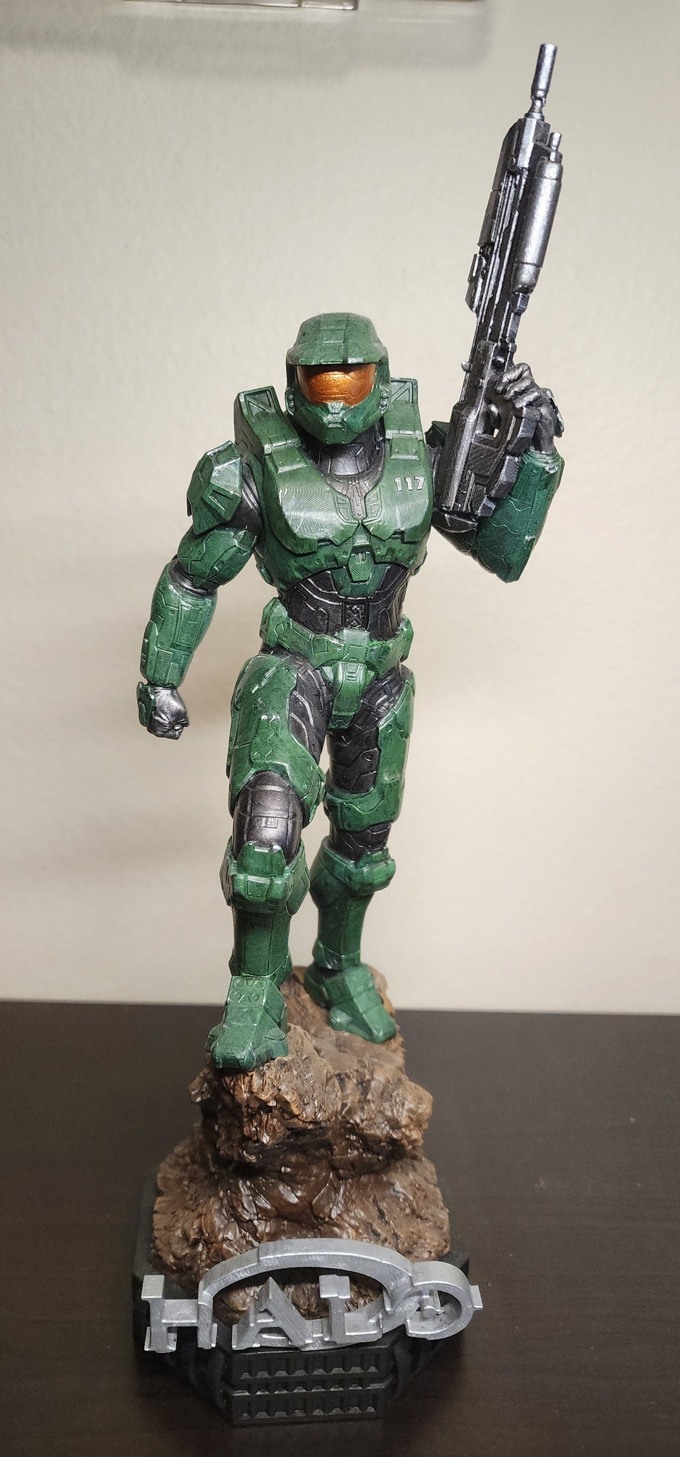 Master Chief Figure (Unpainted) | Halo | Resin 3d printed Model | DIY kit
