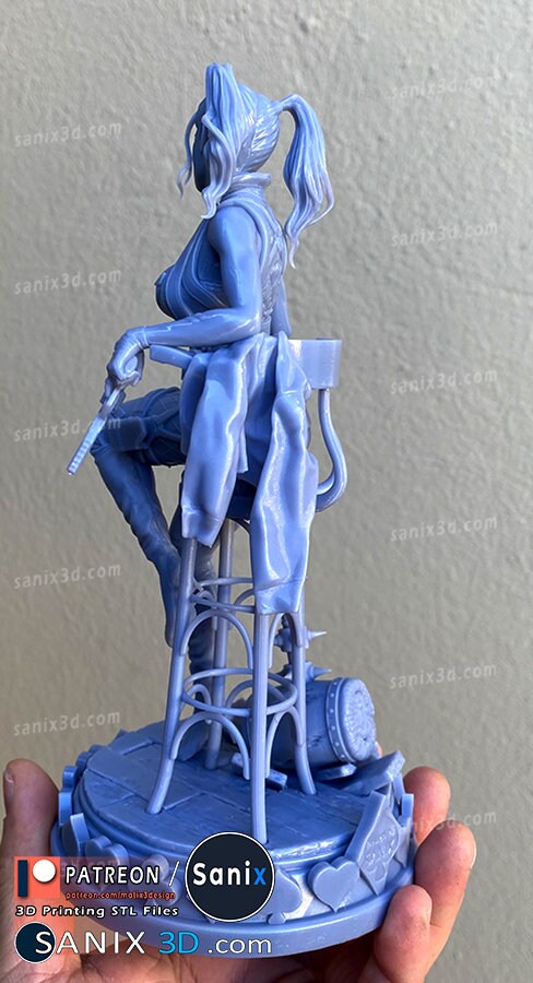 Harley Quinn | DC comic | Batman - The Joker | unpainted DIY kit