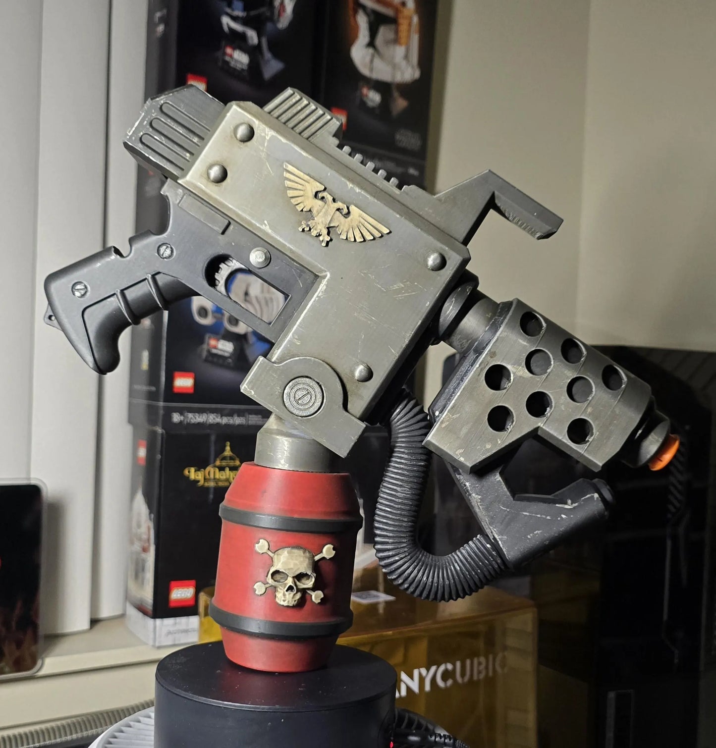 3D-Printed Warhammer 40k Hand Flamer cosplay Prop