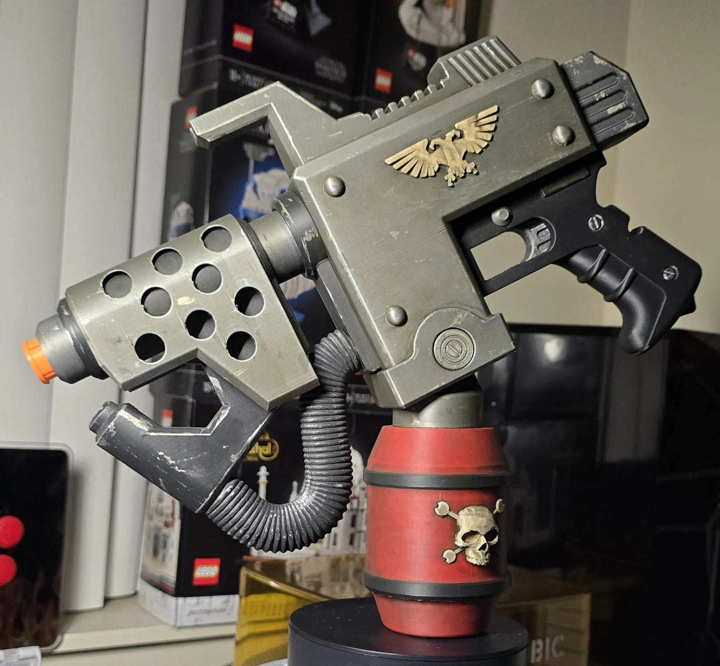 3D-Printed Warhammer 40k Hand Flamer cosplay Prop