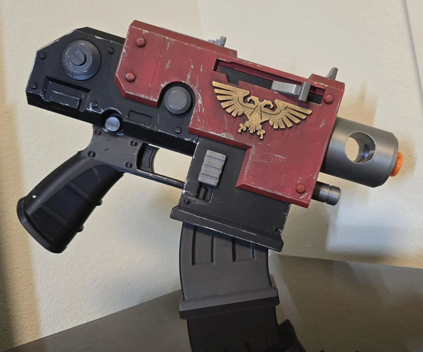 3D-Printed Warhammer 40k Bolt Pistol cosplay Prop
