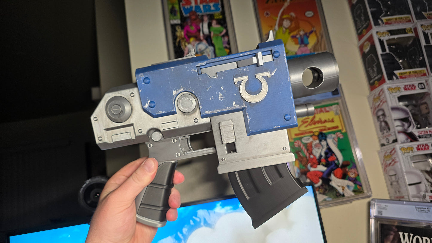 3D-Printed Warhammer 40k Bolt Pistol cosplay Prop
