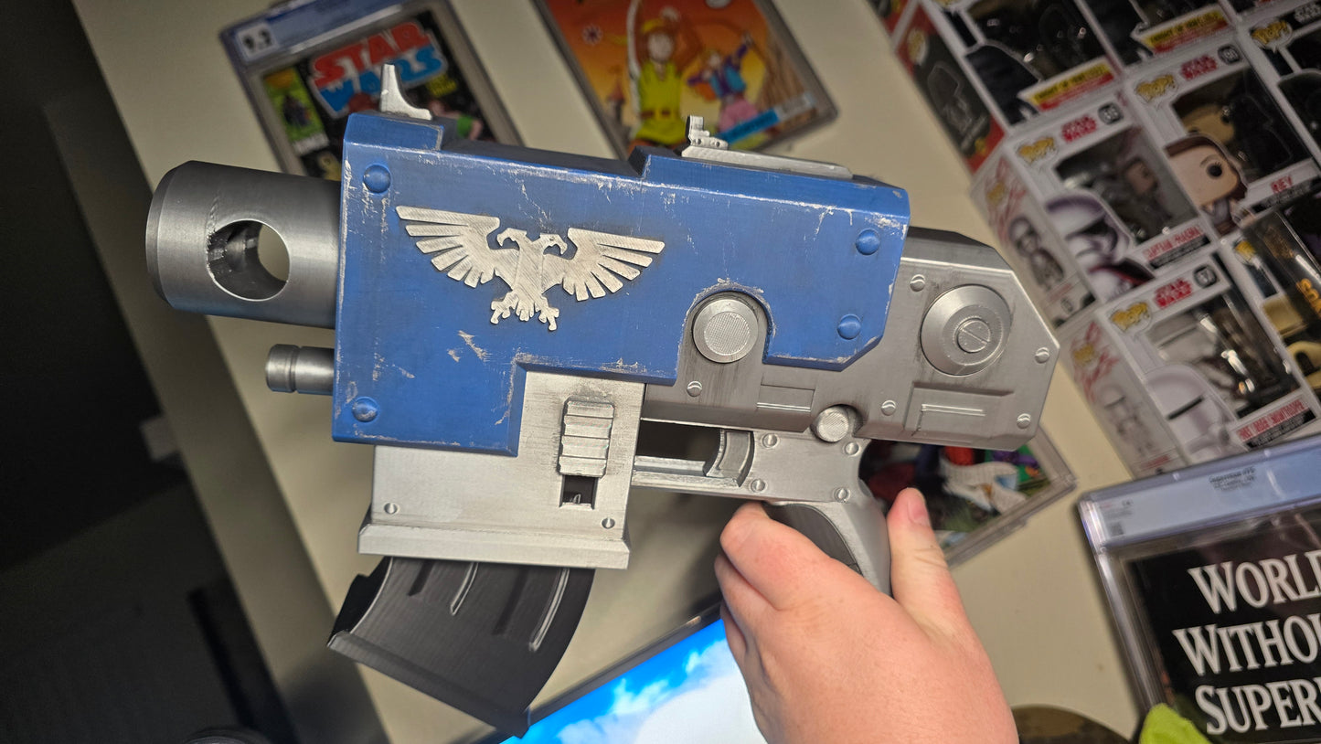 3D-Printed Warhammer 40k Bolt Pistol cosplay Prop